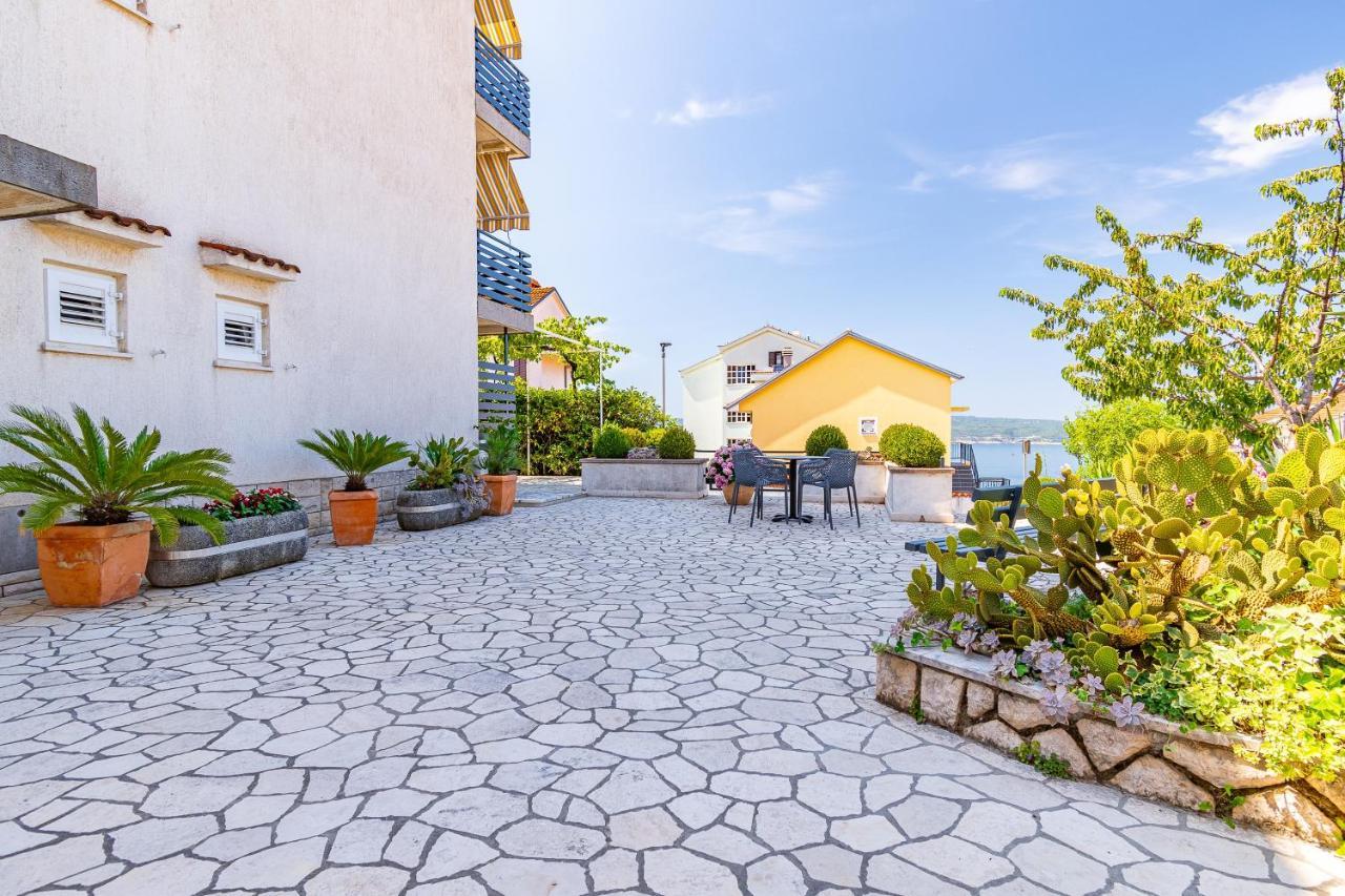 Apartments With A Parking Space Crikvenica - 5494 Exterior foto